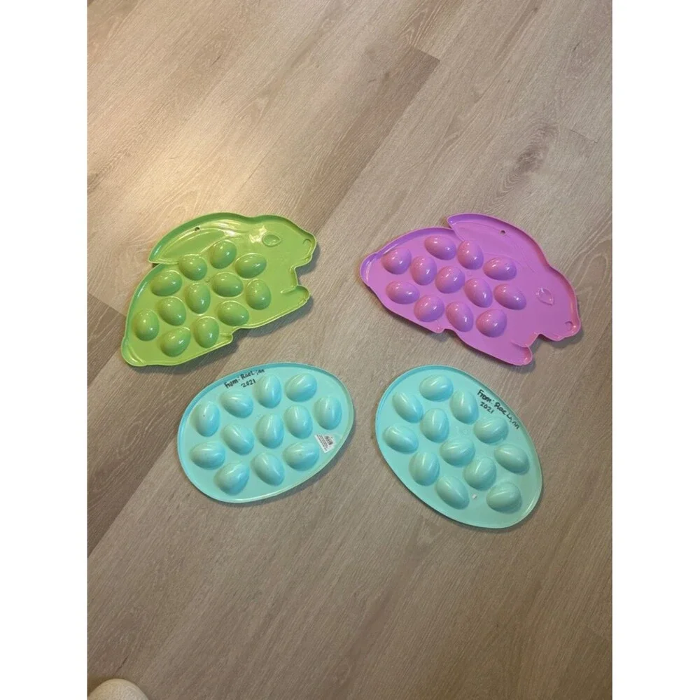 Bunny & Egg Plastic Easter Egg Coloring Egg Holder Set of 4